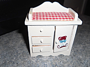 Doll House Baby Changing Table, Wood (Image1)