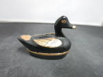 Click to view larger image of DUCK Bird Nesting Black Laquer Trinket Pill Box Figural (Image1)