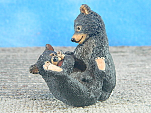 Sherratt & Simpson Resin Black Bear Cubs at Play (Image1)