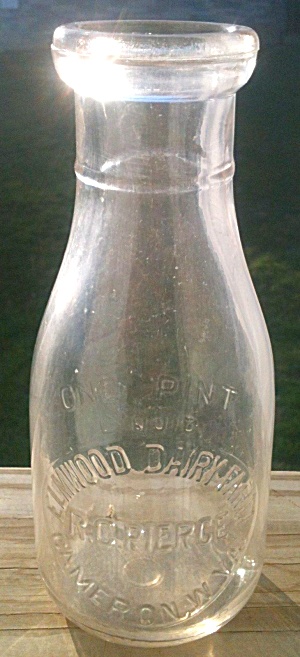 Cameron WV Pt. Milk Bottle R.C. Pierce (Image1)