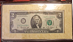 1976 1st Day Issue $2 Bicentennial Note w certification (Image1)