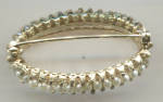 Click to view larger image of OVAL GOLD TONE PIN W/ PEARLS ON SIDE (Image3)