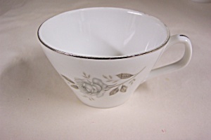 Windsor Rose China Teacup (Image1)