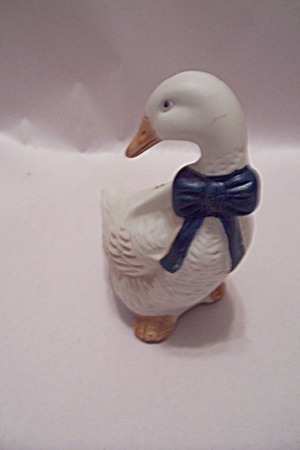 Porcelain Goose (Image1)
