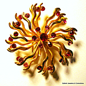 Red rhinestone floral vintage brooch or pin (Image1)