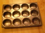 Click to view larger image of Vintage Small Mini 12 Cup Muffin Cupcake Mold Tin Baking Pan Bakeware (Image2)
