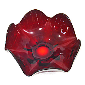 Viking Epic Ruby Art Glass Six Petal Bowl