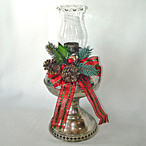 1905 Rayo Kerosene Lamp Base Decorated For Christmas