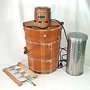 Dolly Madison County Fair 1950s Electric Ice Cream Maker (Image1)