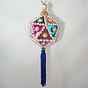 Beaded Colorful Harlequin Polygon Christmas Ornament (Image1)