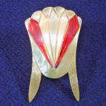 Click to view larger image of Art Deco Incised Celluloid Winged Fan Shield Brooch Pin (Image1)