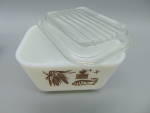 Click to view larger image of Pyrex Early Americana 501 Refrigerator Dish w/Cover (Image2)