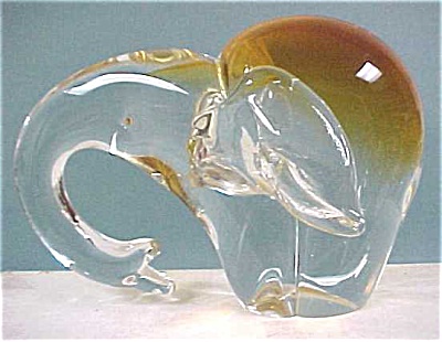 Large Solid Glass Elephant Paperweight (Image1)