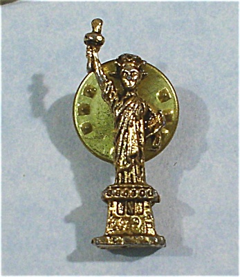 Statue of Liberty Clutch Back Lapel Pin (Image1)
