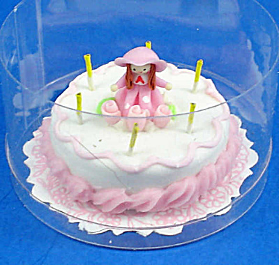 Dollhouse Miniature Birthday Cake (Image1)