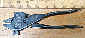 Eifel-geared Wrench American Plierench Corp.