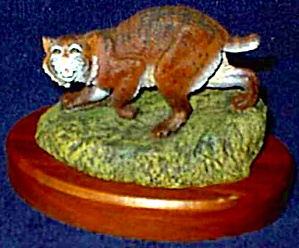 Bobcat An American Wildlife Bronze H N Deaton Artists 1979 Hamilton Coll Newton Iowa (Image1)