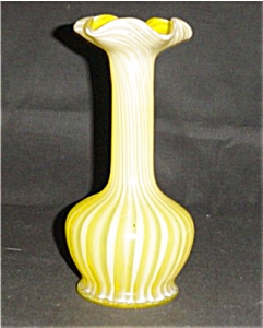 Yellow Glass Swirl Vase (Image1)