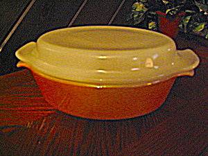 Anchor Hocking Fire King Peach Luster Covered Casserole (Image1)