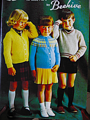  Beehive Pre-School Fashions Booklet #7110 (Image1)