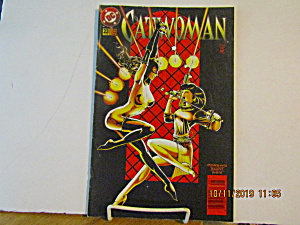 Vintage DC Comic Catwoman #23 Family Ties 2 (Image1)