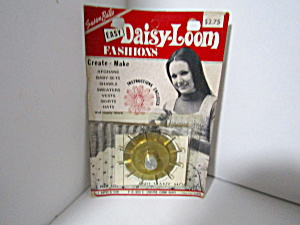 Vintage Susan Bates Daisy-loom