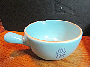 Vintage Cronin Pottery Blue Tulip Handled Batter Bowl (Image1)
