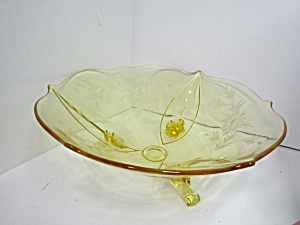 Vintage Glass Etched Scalloped Edge Yellow Fruit Bowl