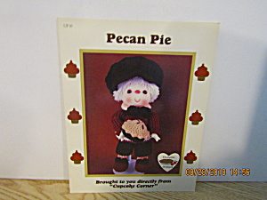 Dumplin Design  Craft Book Cupcake Corner Pecan Pie #10 (Image1)
