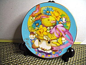 Avon My Easter Bonnet 1995 Easter Plate (Image1)