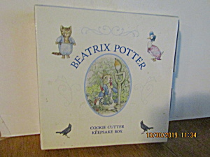 Vintage Beatrix Potter Cookie Cutter Keepsake Box  (Image1)