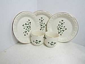 Carrigdhour Pottery Co-op Shamrock Cup & Plate Set (Image1)