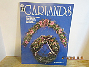 Hot Off The Press  Garlands  #179 (Image1)