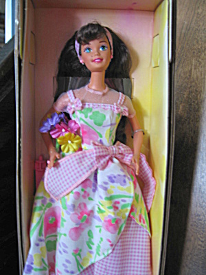 Avon Spring Petales Special Edition Barbie (Image1)