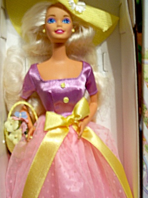 Avon Spring Blossom Barbie (Image1)