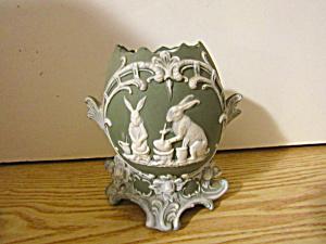 Vintage Jasperware Pottery Easter Bunnies Vase (Image1)