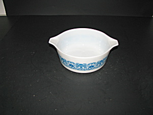 Vintage Pyrex Blue Horizon 472 1.5pt Casserole Dish (Image1)