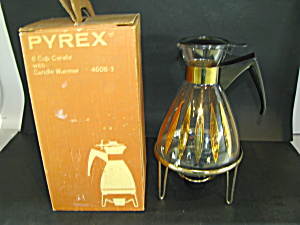 Vintage Pyrex 8 Cup Carafe with Candle Warmer in Box (Image1)