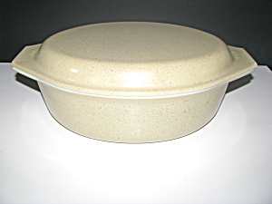 Vintage Pyrex Homestead 045 Oval Casserole Dish/Lid (Image1)