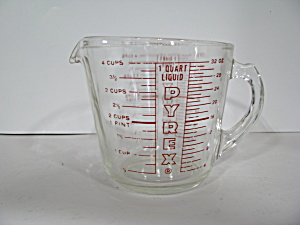 Vintage Pyrex 4 Cup Measuring Cup (Image1)