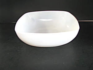 Vintage Pyrex 1950s White Hostess Dish 025 dish   (Image1)