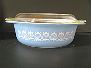 Vintage Pyrex Promo Pattern Blue Tulip 043 1.5qt Dish  (Image1)