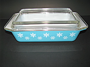 Vintage Pyrex Snowflake 575-B 2qt Rectangle Dish (Image1)
