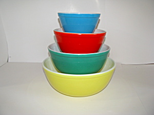 Vintage Pyrex Primary Colors Nesting Bowl Set (Image1)