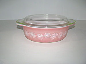 Vintage Pyrex Pink Daisy 1.5 Casserole Dish With Lid (Image1)