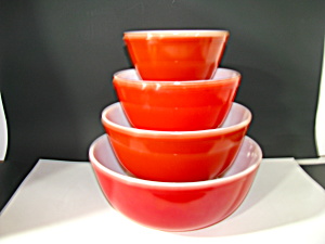 Vintage Pyrex Red Nesting Bowls Set  (Image1)