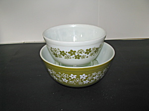 Vintage Pyrex Spring Blossom 2-Piece Nesting Bowls (Image1)