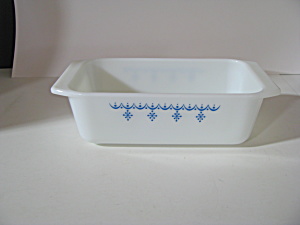 Vintage Pyrex Snowflake Blue on White Bread Pan (Image1)