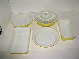 Pyrex Desert Dawn Speckled Yellow Bakeware 6- Piece Set (Image1)
