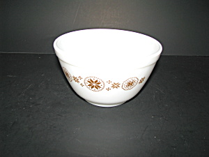 Vintage Pyrex Town and Country 401 Nesting Bowl (Image1)
